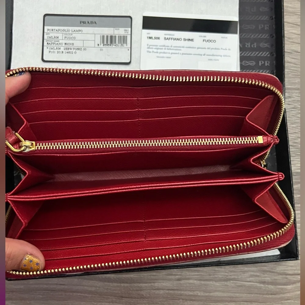 Auth PRADA Bundle Long Wallet Saffiano Shine Fuoco Red Leather, Box & Card - Picture 7 of 12